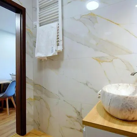 Beautiful Terraced House For 4 People,